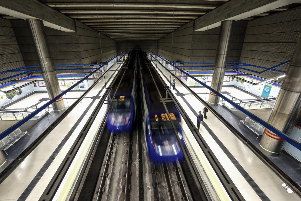 El Ayuntamiento de Madrid ve incompatible cerrar la línea 4 de Metro a la vez que el túnel de Recoletos