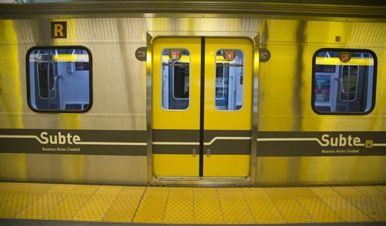 Subterráneos de Buenos Aires emprenderá acciones legales contra Metro si se confirma que sus trenes tienen amianto