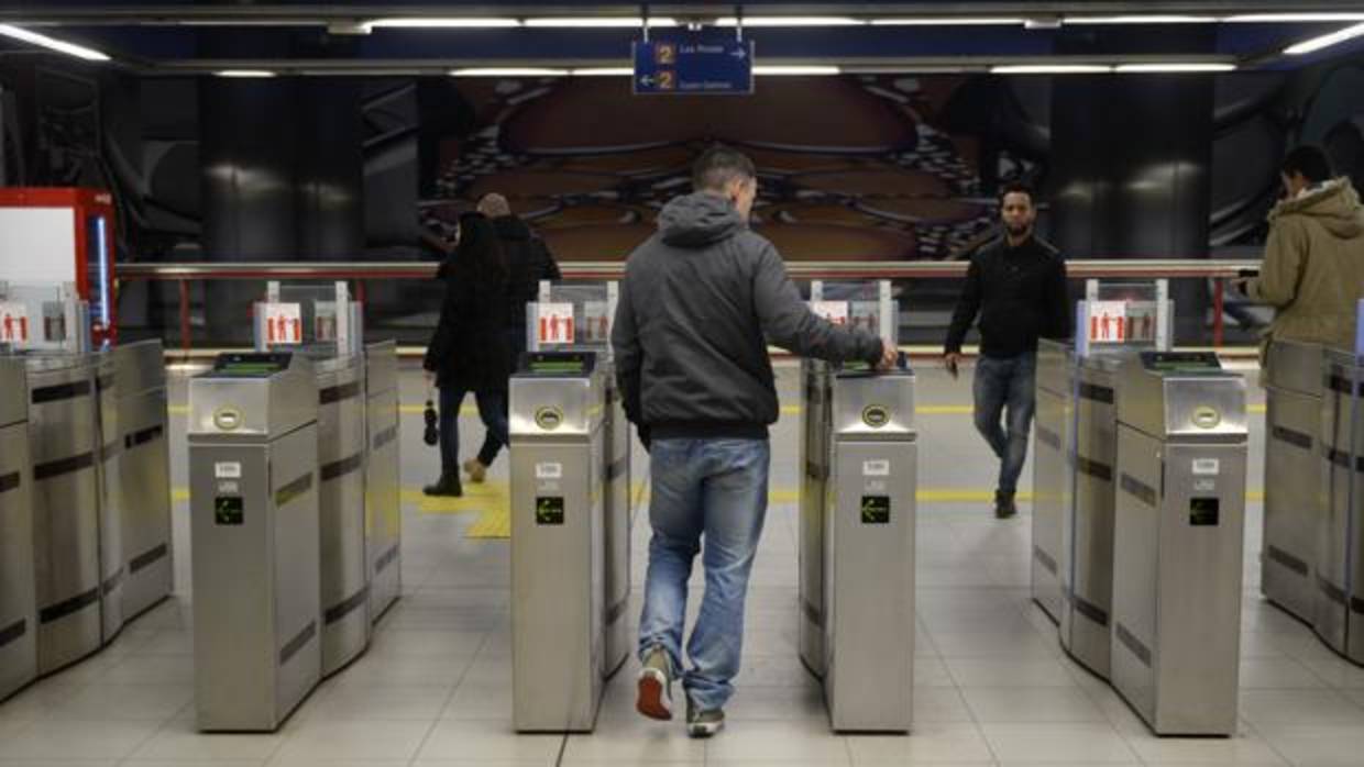 La «trampa» de Metro para cazar a todos los que se cuelan: ni Usain Bolt podría pasar